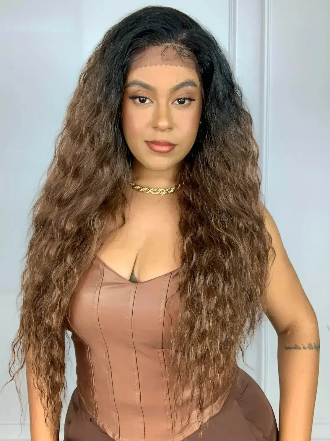 Lace Front Beth Castanho Raiz Preta - Repartição Livre 13x4