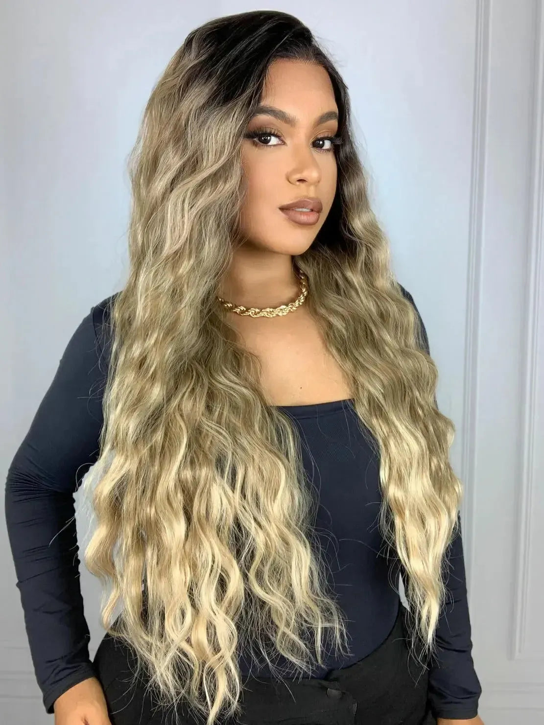 Lace Front HD Doris Loira Ondulada - Repartição Livre 13x6