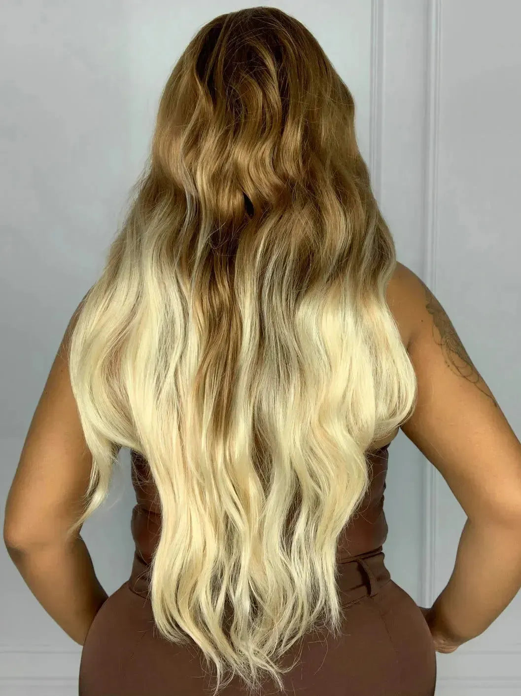 Lace Front Joanna Loira Pontas 613 Ondulada 70cm - Repartição Livre 13x4