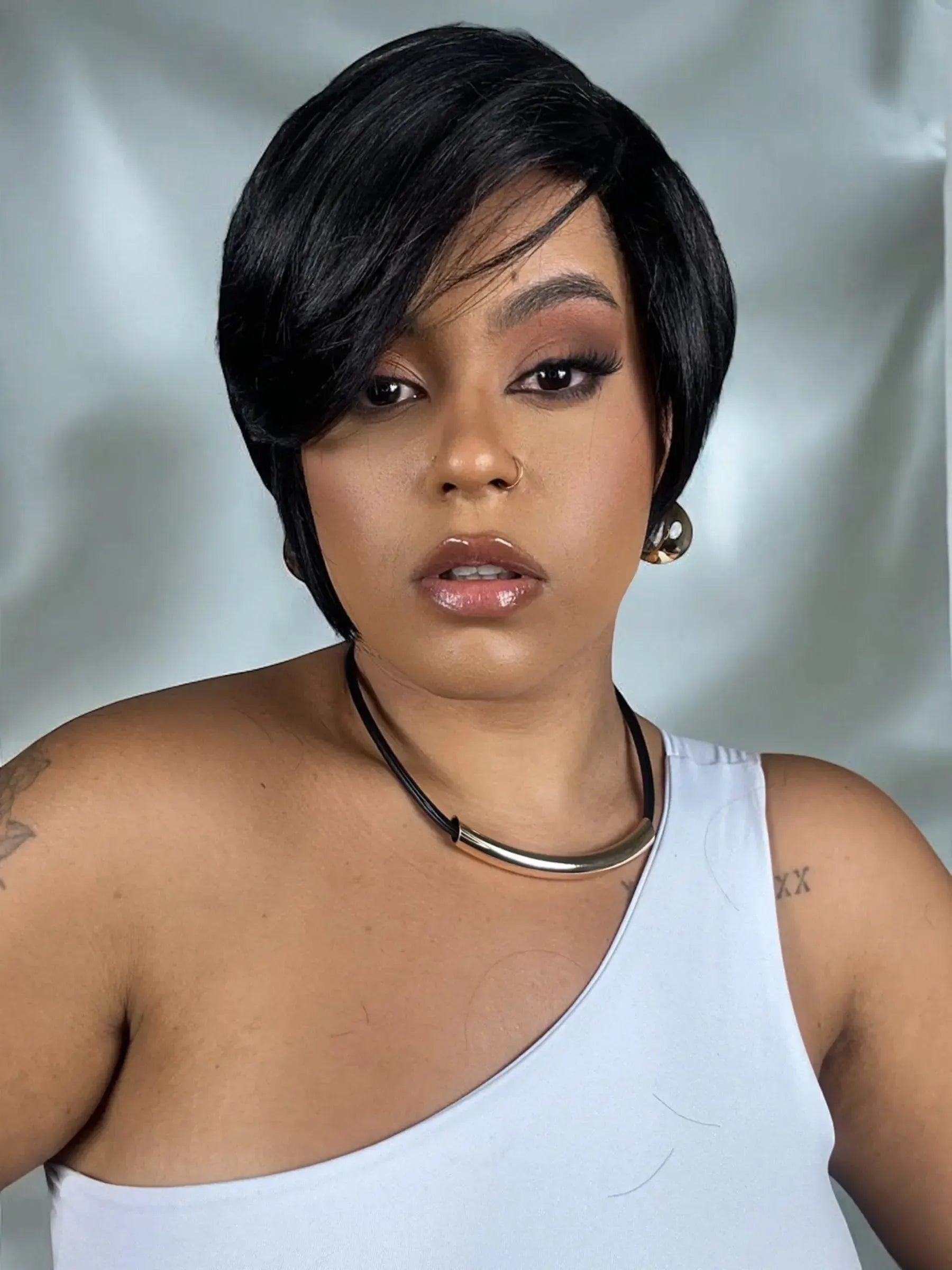 Peruca Wig Erika Castanho Escuro Franja